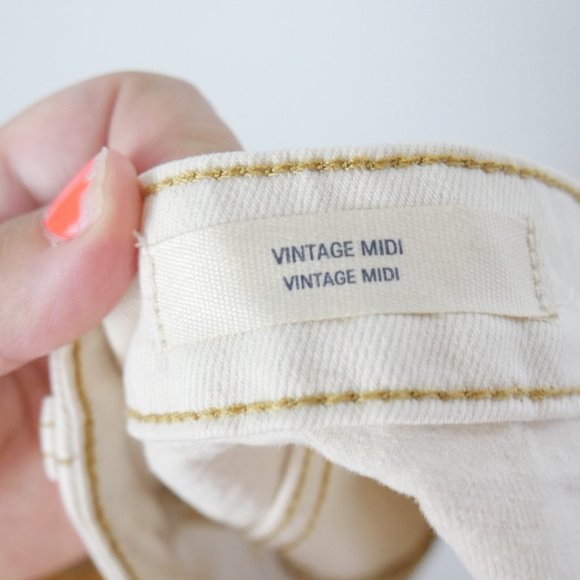 Universal Threads Cream with Tan Stitching Vintage Western Style Shorts 10 - Picture 2 of 12